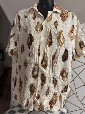 H&MTropical Seashell Print Button-Up Shirt - Cream & Brown